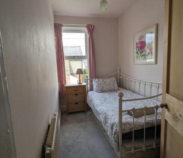 Gallt Y Foel House | Perfect for Snowdon. Groups, families+dogs welcome