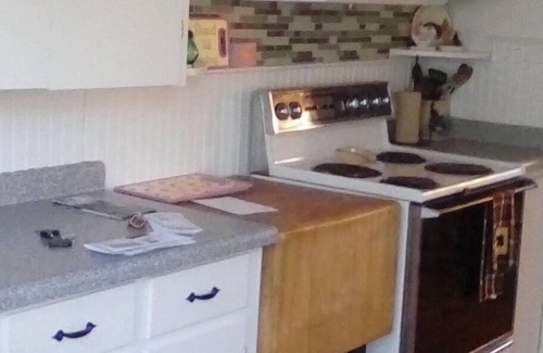 Conover House | Perfect for summer right on twin lake 4 bedroom 2 full bath home