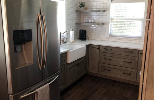 Albany House | Perfect for Travel Nurses and Quail Hunters