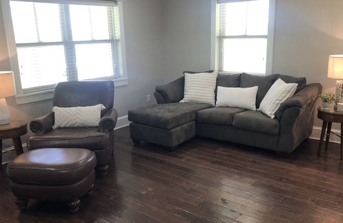 Albany House | Perfect for Travel Nurses and Quail Hunters