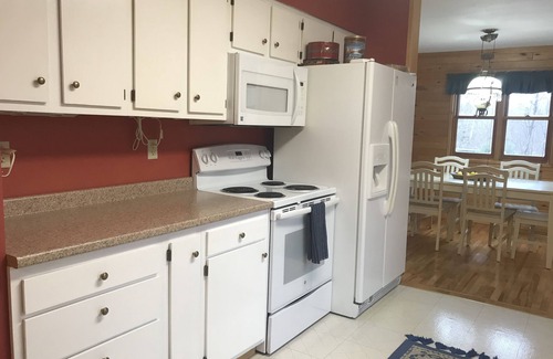 Richwood Cabin | Perfect for Your Family Summer Vacation! Large Cabin on a Beautiful Lake!
