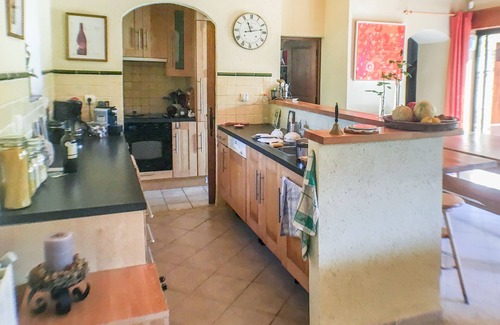 Sauveterre-la-Lemance House | Perfect privacy in the French countryside between the Lot and Dordogne