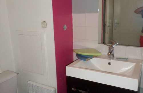 Miroir - Batignolles Apartment | Perfect furnished studio for 24H Car Race Le Mans 1 or 2 persons