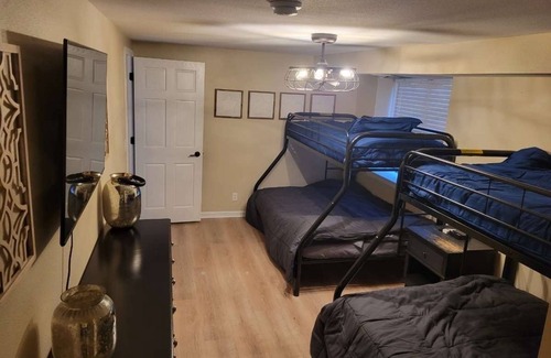 Lake Ripley House | Perfect get away Lake Ripley Lake House