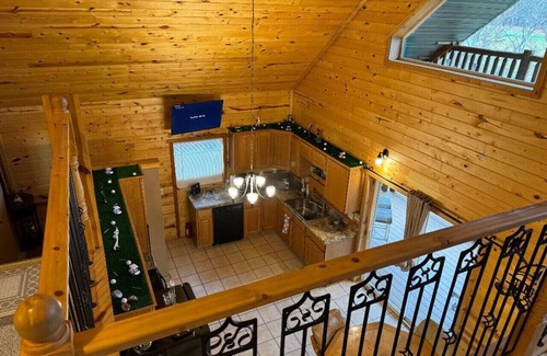 Garrison Cabin | Perfect Getaway – Beautiful Cabin on Golf Course