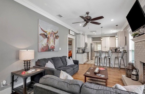 Nacogdoches House | Perfect Getaway! Centrally located to downtown shops, dining, and activities!