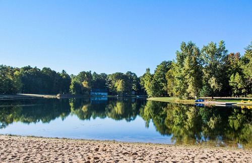 Canadian Lakes House | Perfect Getaway Cottage with Private Lake Access!