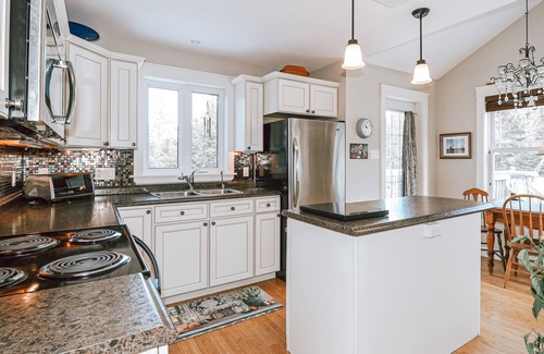 Black Point House | Perfect getaway for vacation, family gatherings, retreats and small weddings
