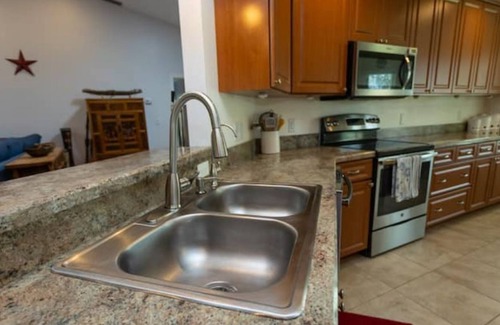 Port Malabar House | Perfect Getaway ~ Full House 3 bedrooms 2 full baths