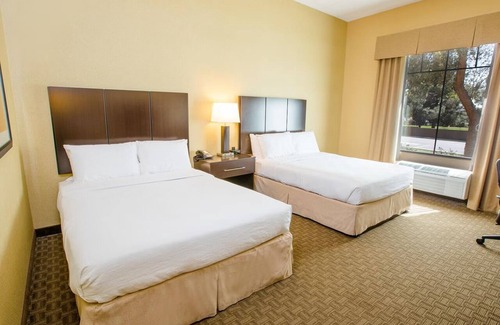 Ocotillo House | Perfect Getaway in Chandler: Pool, Dining, & Close to Phoenix Attractions
