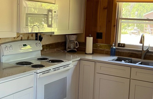 Benton Harbor Cottage | Perfect getaway! Modern, rustic cottage on the St. Joseph River.
