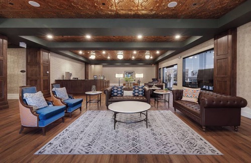 Parker House | Perfect Getaway Near Art, Parks & Dining in Vibrant Parker