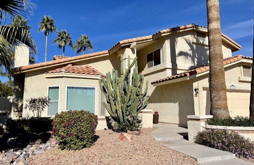 Arabian Views House | Perfect Getaway, Prime Location