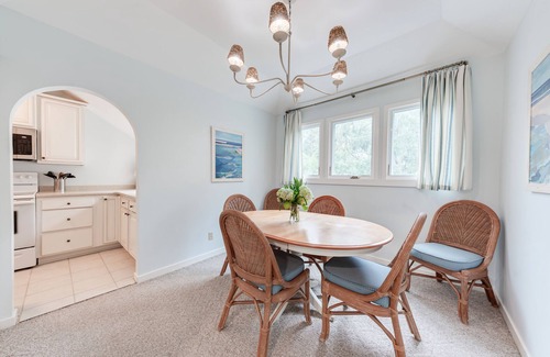 Seabrook Island House | Perfect Getaway w/Dazzling Marsh Views! Neighborhood Pool! Close to Amenities!