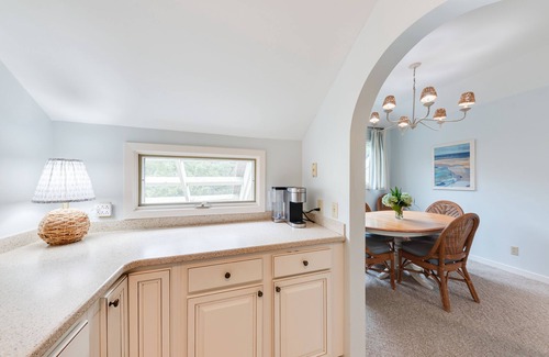 Seabrook Island House | Perfect Getaway w/Dazzling Marsh Views! Neighborhood Pool! Close to Amenities!