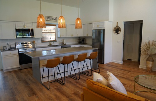 North Port House | Perfect Getaway with the pool