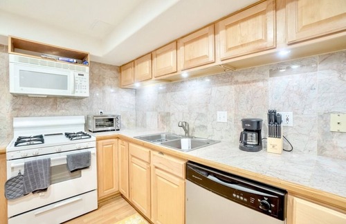 Glenwood Springs Apartment | Perfect Glenwood Springs Retreat Near Downtown!