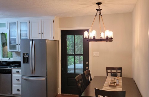 Pine Mountain House | Perfect Hiker’s Haven Retreat just steps to F. D Roosevelt State Park!