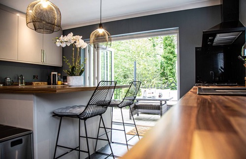Kendal House | Perfect holiday retreat for family and friends.