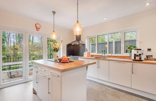 Kendal House | Perfect holiday retreat for family and friends.