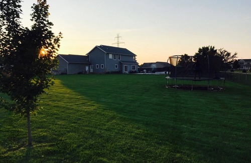 Granger House | Perfect House for GameDay! (Heated In-Ground POOL!)