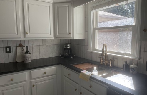 North Kessler Manor House | Perfect house that’s located in the heart of Indy!