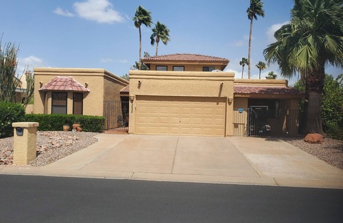 Cottonwood House | PERFECT IN PARADISE