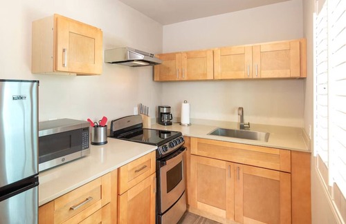 Islamorada Hotel | Perfect Island Getaway! 2 Studio w/Kitchen & Resort amenities - Onsite Parking!