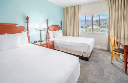 Kahului Hotel | Perfect Island Getaway! 2 Family Ready Garden View Rooms | Pool + Pets Allowed