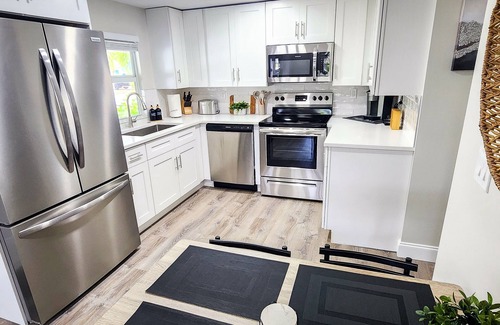 Jupiter House | Perfect Jupiter Base - Near Beaches, Sanctuary & Dining and more