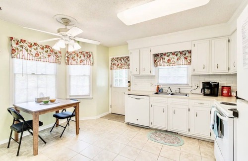 Irmo House | Perfect Lake Murray Private Getaway Near Columbia!