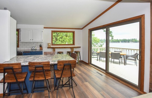 Wautoma House | Perfect LakeHome w/Amazing Views of Big Silver Lake w/Kayaks Hot tub &Maui Mat