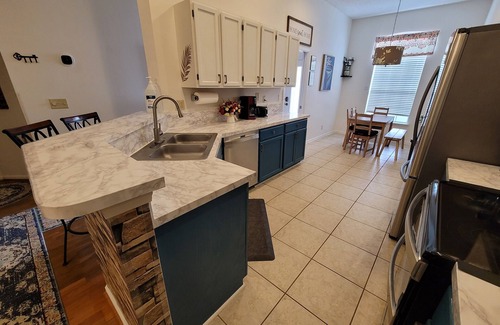 Sandalwood House | PERFECT Large Families and Groups - 4 Bedroom Furnished Entire House