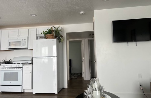 Tooele Apartment | Perfect Little 2 Bedroom Basement apartment