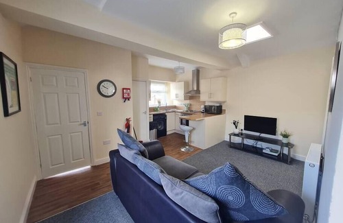 Merthyr Tydfil Apartment | Perfect Location 2 Bed Serviced Apartment Near BPW