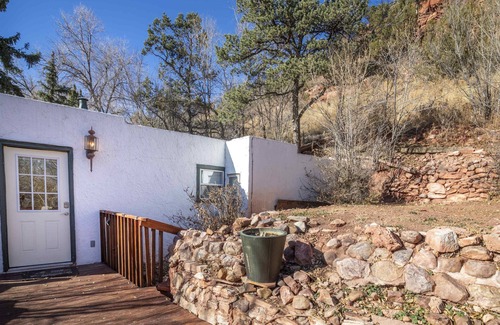 Manitou Springs Historic District Cottage | Perfect location, close to the Incline and everything that Manitou has to offer.