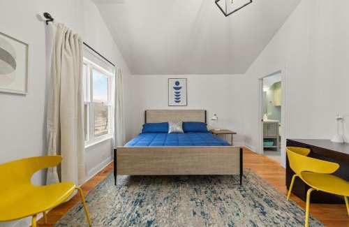 Chicago House | Perfect Location Across from Park & Train Station