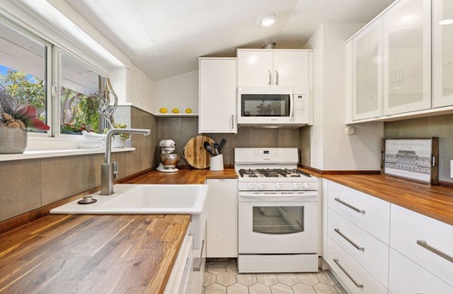 Tahquitz River Estates Cottage | Perfect Location! - Baristo Villa