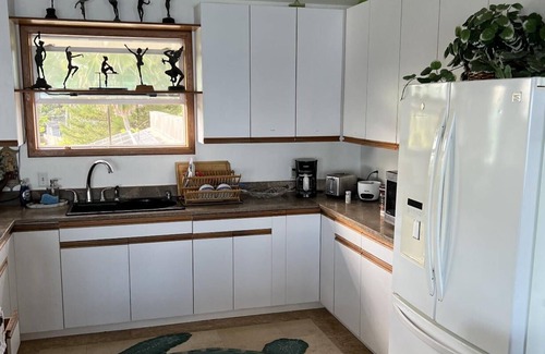 Haleiwa Apartment | PERFECT LOCATION BEACH FRONTnINQUIRE special discounts reduced rates for march