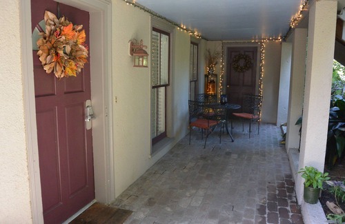 Lower Garden District Apartment | Perfect Location In the Lower Garden District. Off Street Parking.