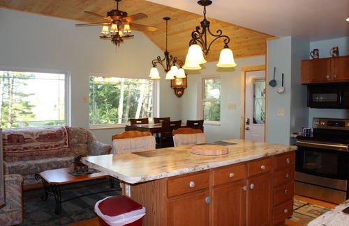 Au Train Cottage | PERFECT LOCATION! Lake Superior View, AuTrain River (Kayak), Snowmobile Trail