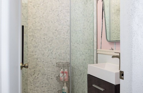 Westlake Apartment | Perfect Location, Near DTLA!