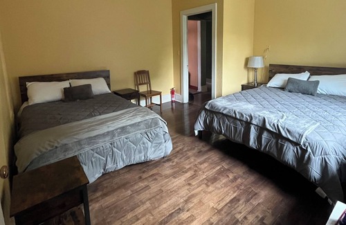 Fond du Lac Apartment | Perfect location-short walk to downtown and Lakeside Park Close to hwy 41 & 151
