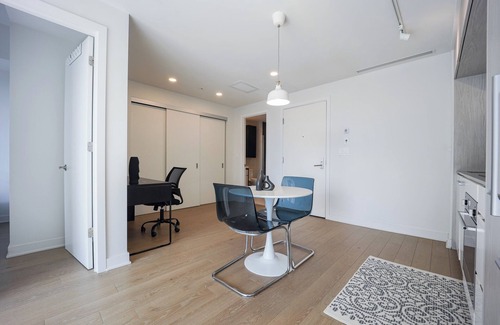 Montreal Condo | Perfect location - Swimming Pool & Jaccuzi & Sauna access!
