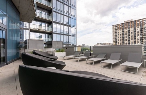 Montreal Condo | Perfect location - Swimming Pool & Jaccuzi & Sauna access!