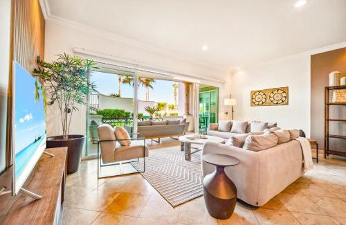 El Medano Ejidal Apartment | Perfect Location to Relax in Style Minutes from Beach