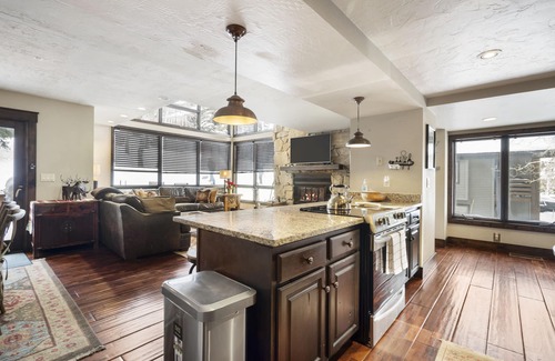 Deer Valley Condo | Perfect location, walk to Main St! Message me for March 16-23 options!