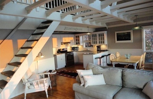 East Boothbay Cottage | Perfect Maine Cottage Directly on the Coast