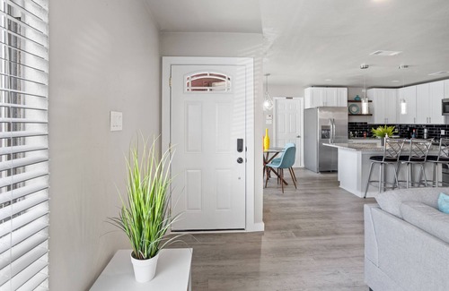 South Arlington House | Perfect Monthly Luxury 3bed/2bath home