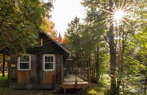 Mauricie House | Perfect Nature Hideaway w/Riverside Views & Picturesque Outdoor Trails & Thrills